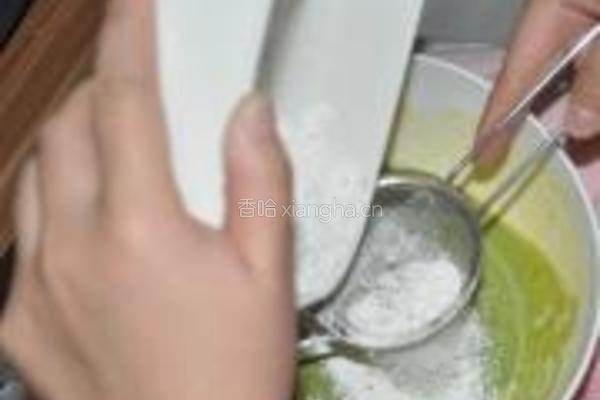 抹茶蛋糕的做法图解3