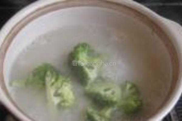 河蟹西兰花粥的做法图解4