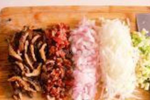 香菇肉丝汤年糕的做法图解5