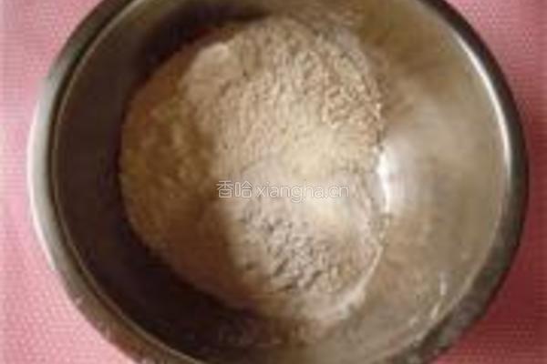 杏鲍菇炸酱荞麦面的做法图解2