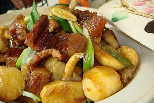 慈姑腊肉煲