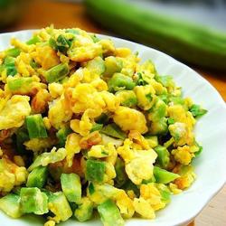 鸡蛋炒苦瓜的做法[图]