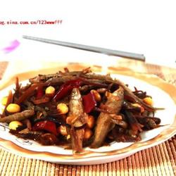 酱瓜咸菜黄豆熬小鱼的做法[图]