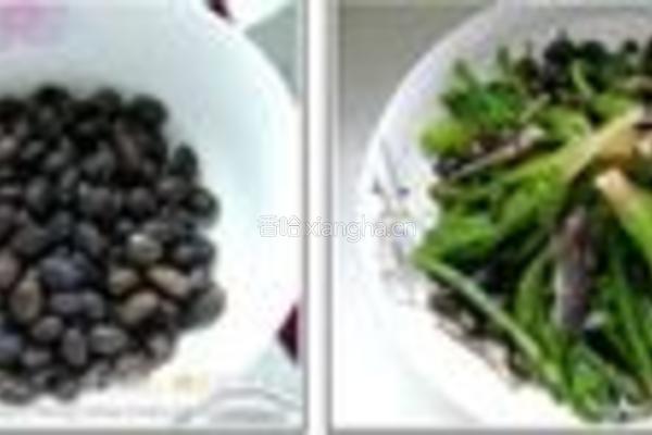 黑豆黑芝麻小鱼干凉拌菠菜的做法图解4