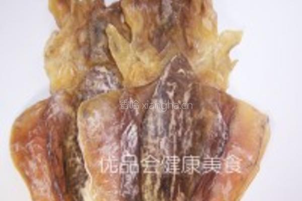 墨鱼干莲子黑豆炖猪蹄的做法图解2