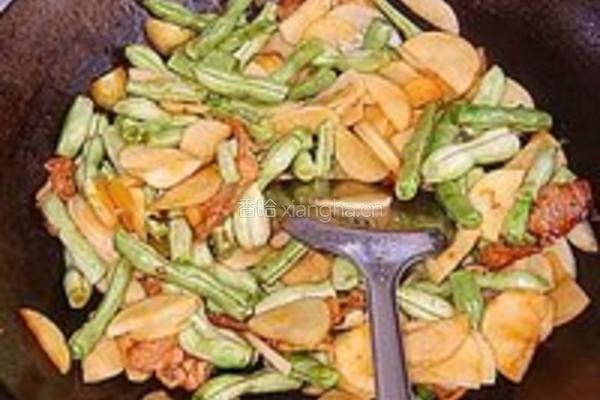 香叶双豆炖的做法图解3