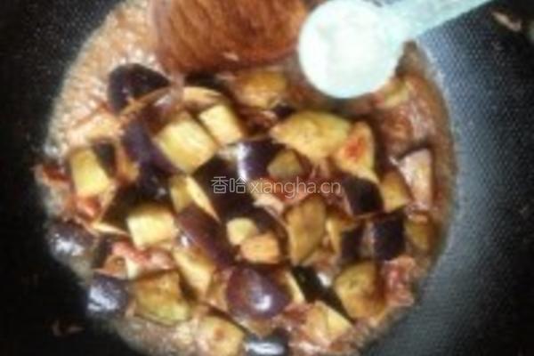 小海鱼干炒茄子的做法图解12