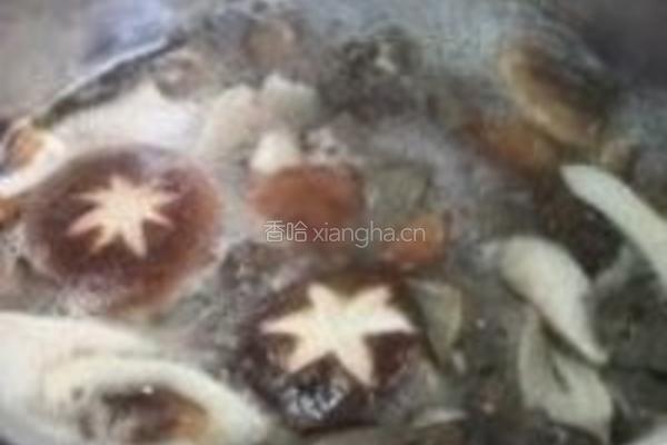 鲜菇猪红汤的做法图解7