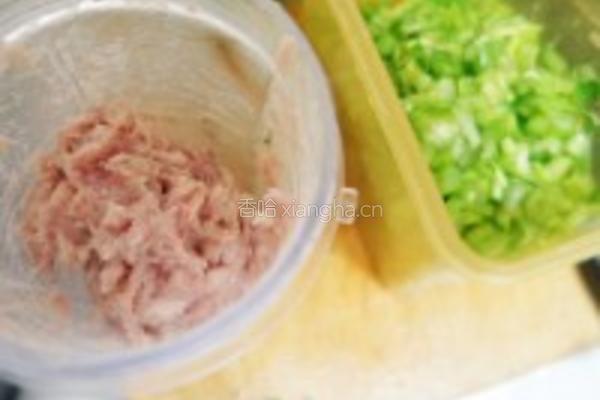 芹菜炒猪肉末的做法图解3