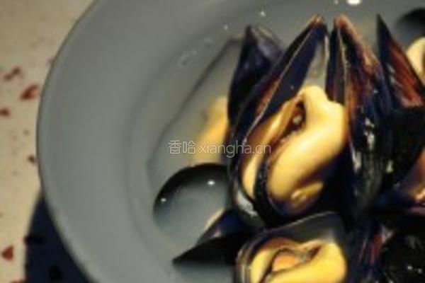 清淡汤葱香淡菜的做法图解6