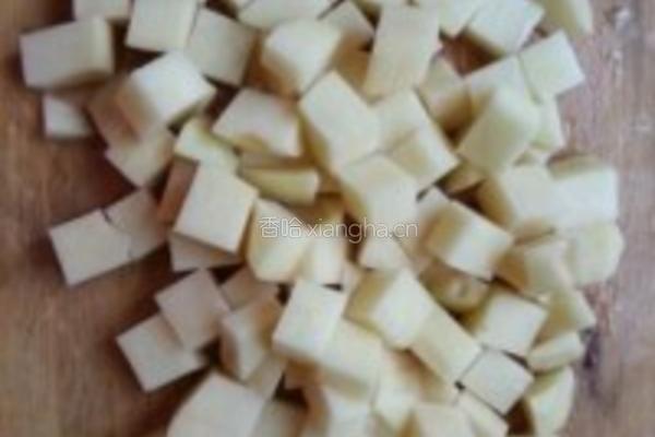 小白菜熬土豆的做法图解2