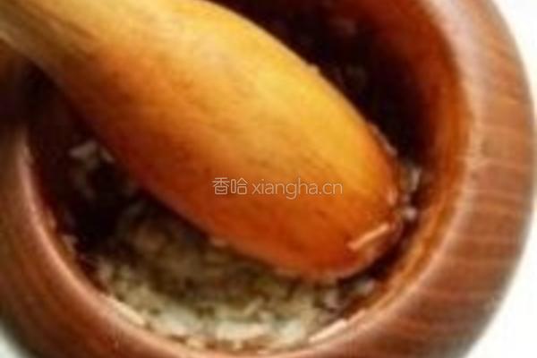 木耳紫甘蓝豆腐皮的做法图解3