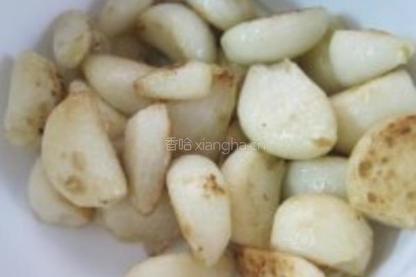 蒜子鲶鱼的做法图解5