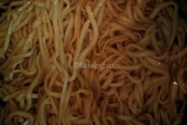 牛肉芥蓝炒果条的做法图解3