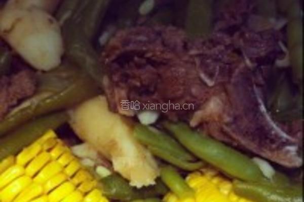 玉米山药芸豆炖排骨的做法图解5
