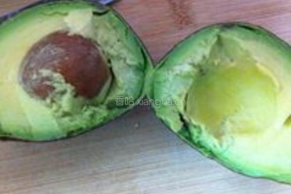 牛油果玉米沙拉的做法图解1