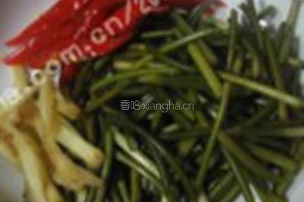 泡椒蒜苗爆炒猪心的做法图解2