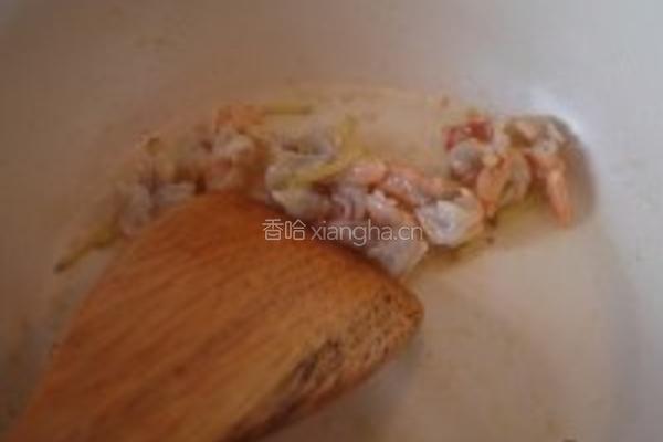 虾仁清炒荷兰豆的做法图解2
