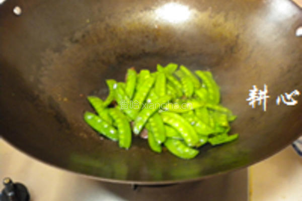 荷兰豆炒叉烧的做法图解11