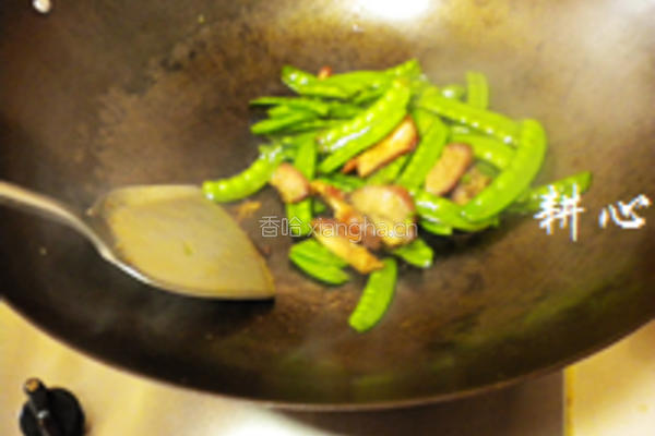 荷兰豆炒叉烧的做法图解12