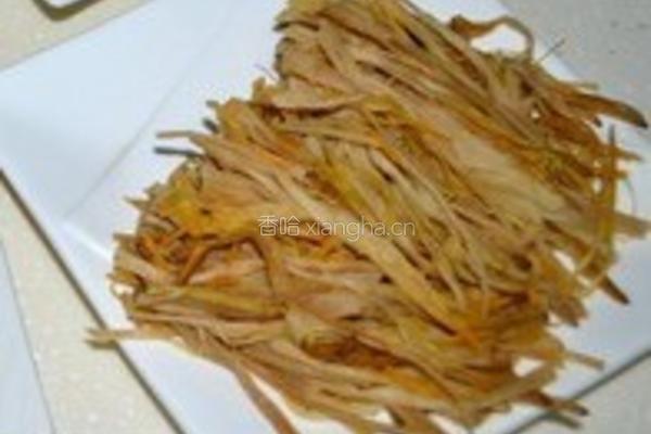 黄花菜白菜卷的做法图解1