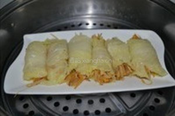 黄花菜白菜卷的做法图解5