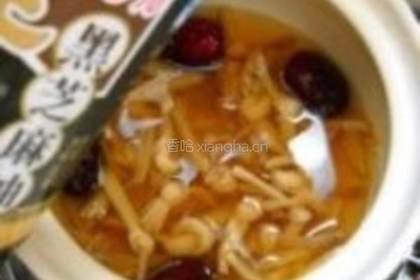 黄花菜炖鸽心的做法图解7