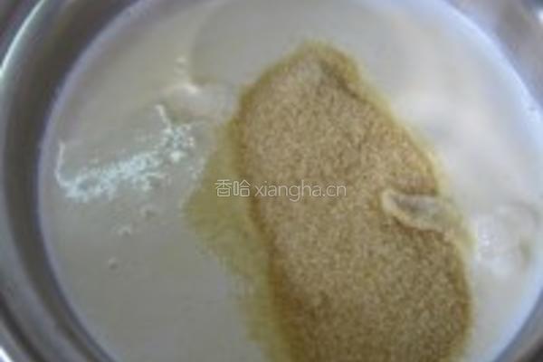 鲜奶雪花凉糕的做法图解2