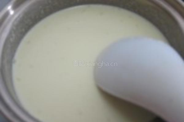 鲜奶雪花凉糕的做法图解3