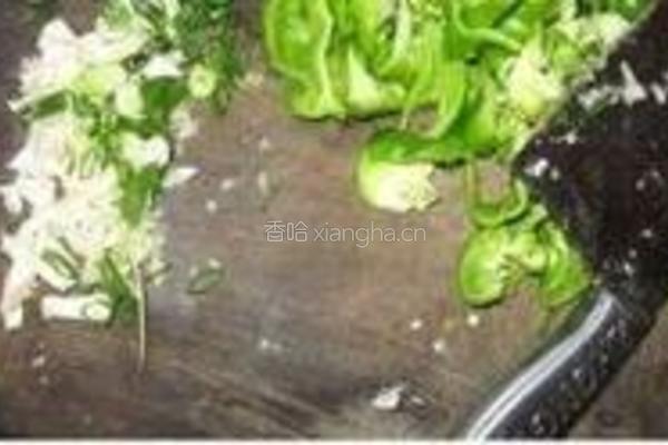 炒河蚌的做法图解3