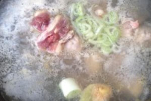 冬瓜胡萝卜焖鸭腿的做法图解3