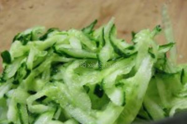 香菇酱拌乌鱼花凉粉的做法图解3