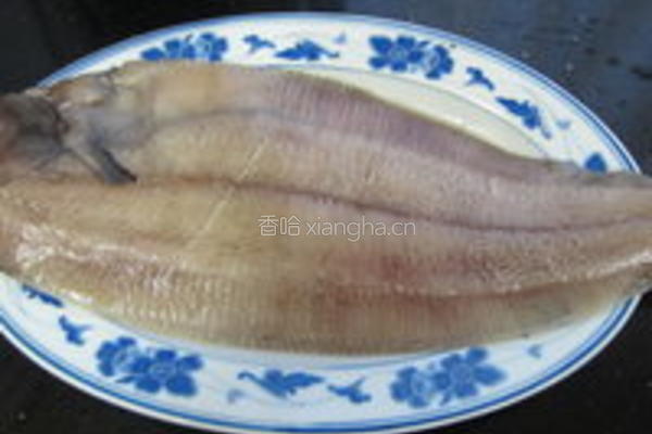 清蒸龙俐鱼的做法图解1