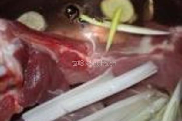 李连贵熏肉大饼的做法图解2