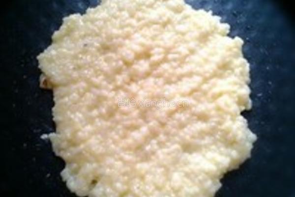 鸡蛋香米饼的做法图解3