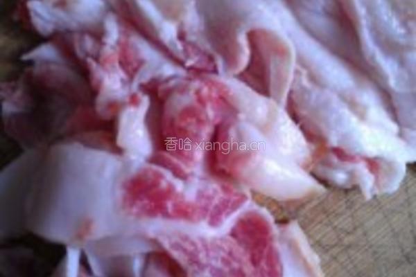 豆瓣酱蒸五花肉的做法图解1
