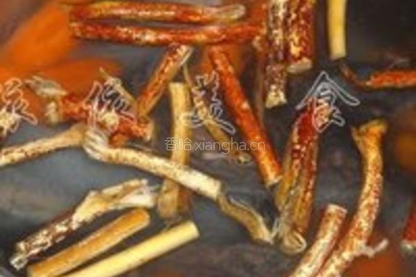 五指毛桃煲乌鸡汤的做法图解2