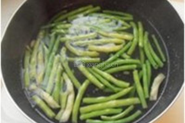 开心麻汁凉豆角的做法图解1