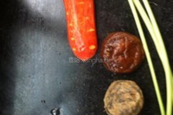 自制肉丸的做法图解1