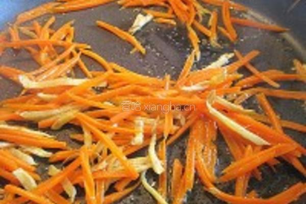 绿豆芽炒红萝卜丝的做法图解5