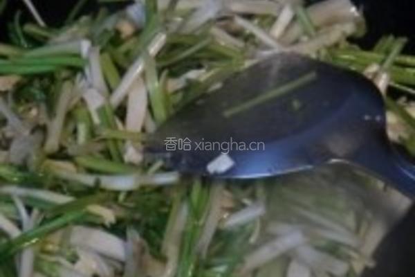 水芹菜炒豆干的做法图解4