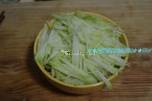凉拌水果苤蓝的做法图解1