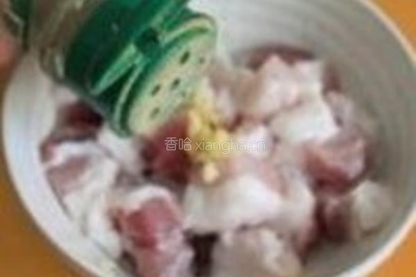 石榴咕噜肉的做法图解2