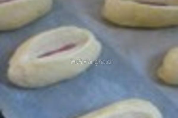 黄油香蒜熏肉肠面包的做法图解6