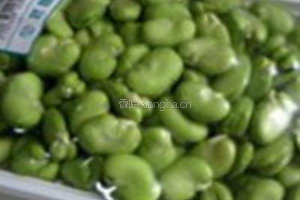 葱油浸蚕豆的做法图解1