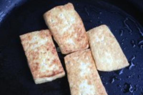 鱼子豆腐的做法图解1