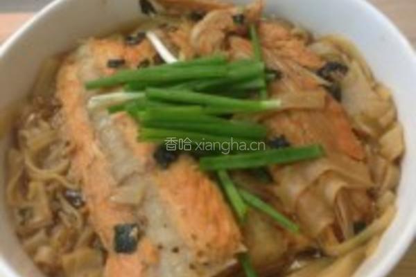 三文鱼骨焖手工粉的做法图解4