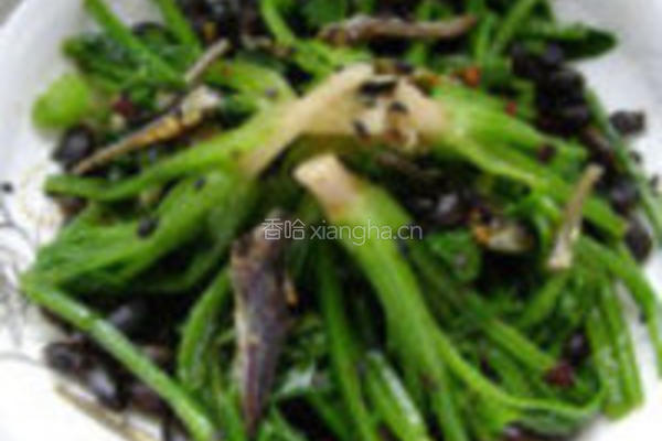 黑豆黑芝麻小鱼干凉拌菠菜的做法图解4