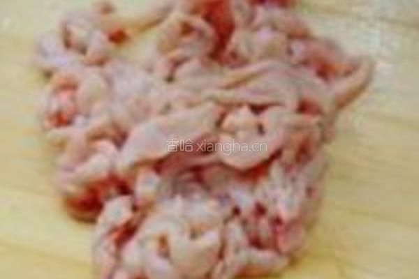 黄花菜炒鸡肉丝的做法图解3