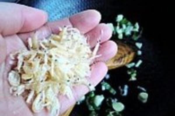 虾皮炒青菜心的做法图解4
